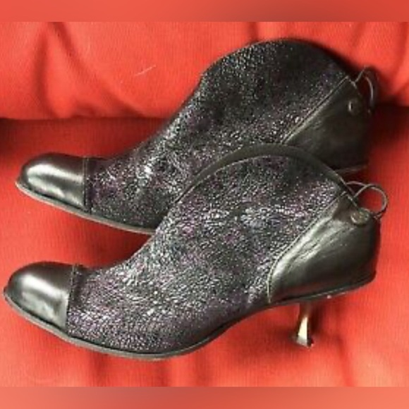 CYDWOG Sz 37.5 Handsculpted in the US Filigree Contrasting Kitten Heel Shooties - Picture 10 of 10